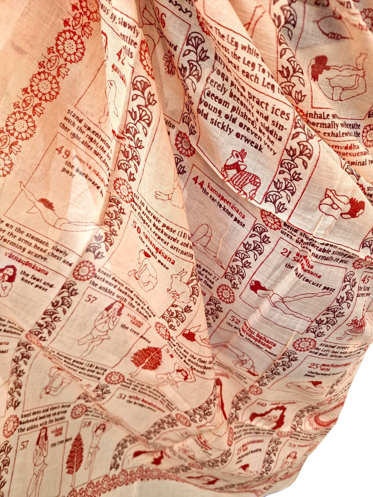 Sjal med yogatryck Aprikos närbild