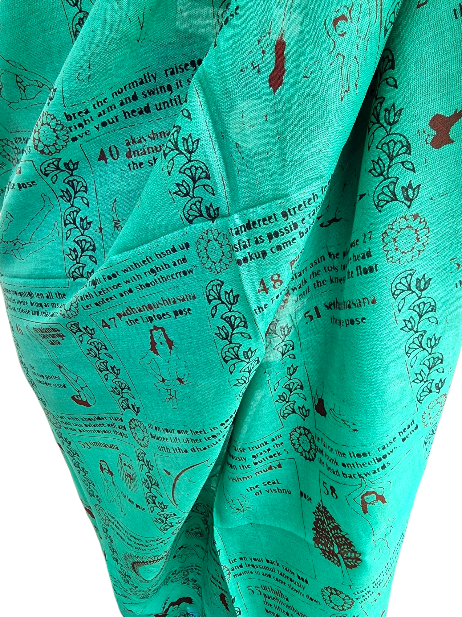 Sjal med yogatryck Mörkturkos