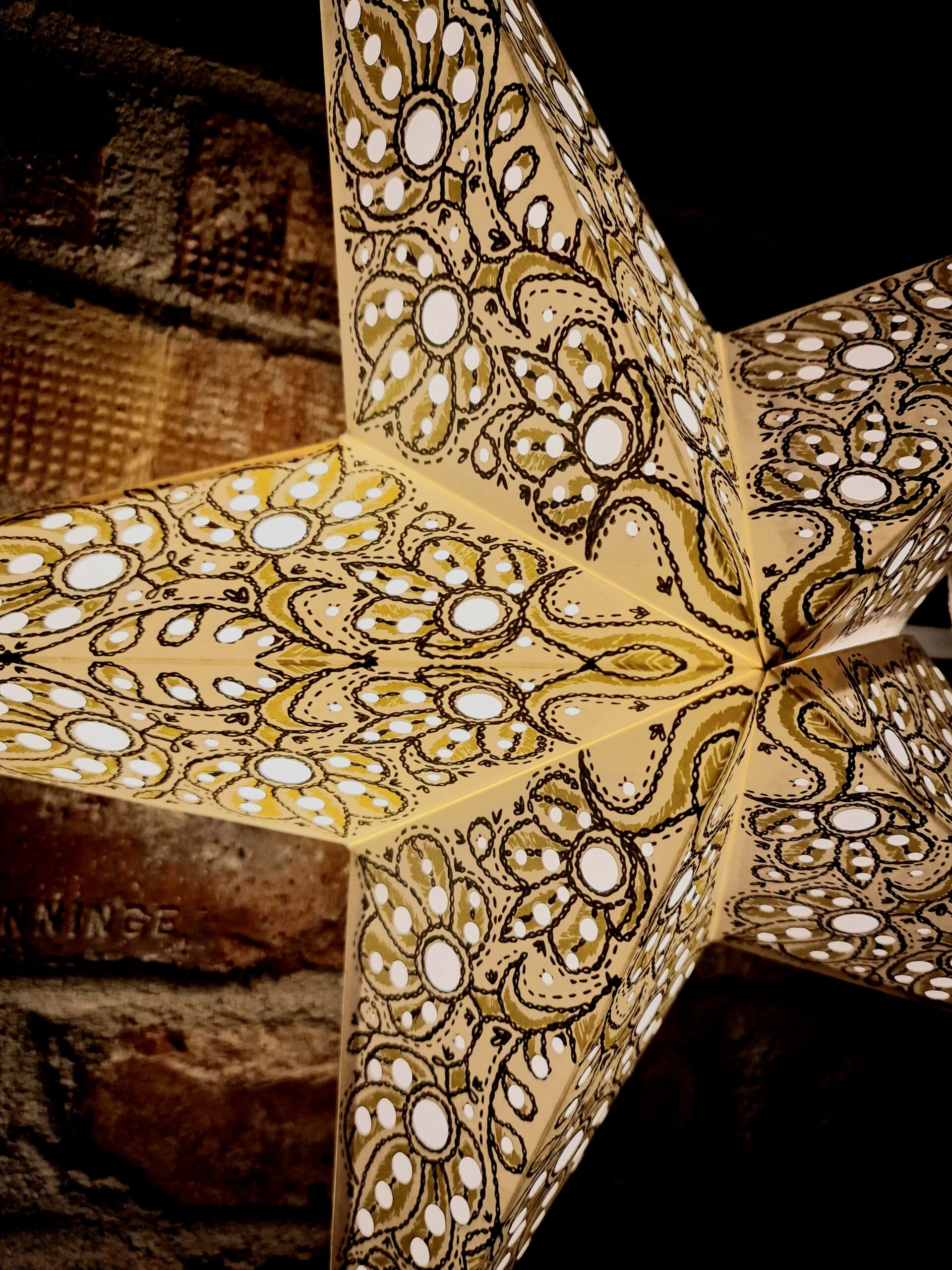 9. Adventsljusstjärna vit grå sida