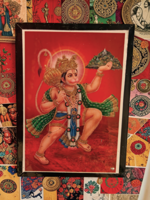 Hanuman tavla med hinduisk apgud och symbol för styrka, mod och lojalitet