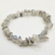 Kristallarmband chipsarmband Labradorit Chipsarmband med små, oregelbundna stenar av blandade kristalltyper trädda på elastisk tråd.